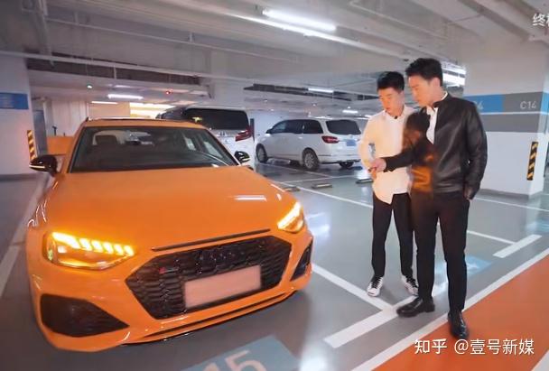 住北京顶级富人区,一言不合掏豪车钥匙,终极小腾竟不是富二代? - 知乎