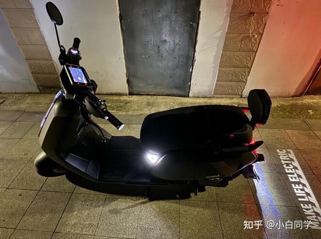 小牛nxtsport运动版小牛nxtsport运动版电动车怎么样使用一周优缺点