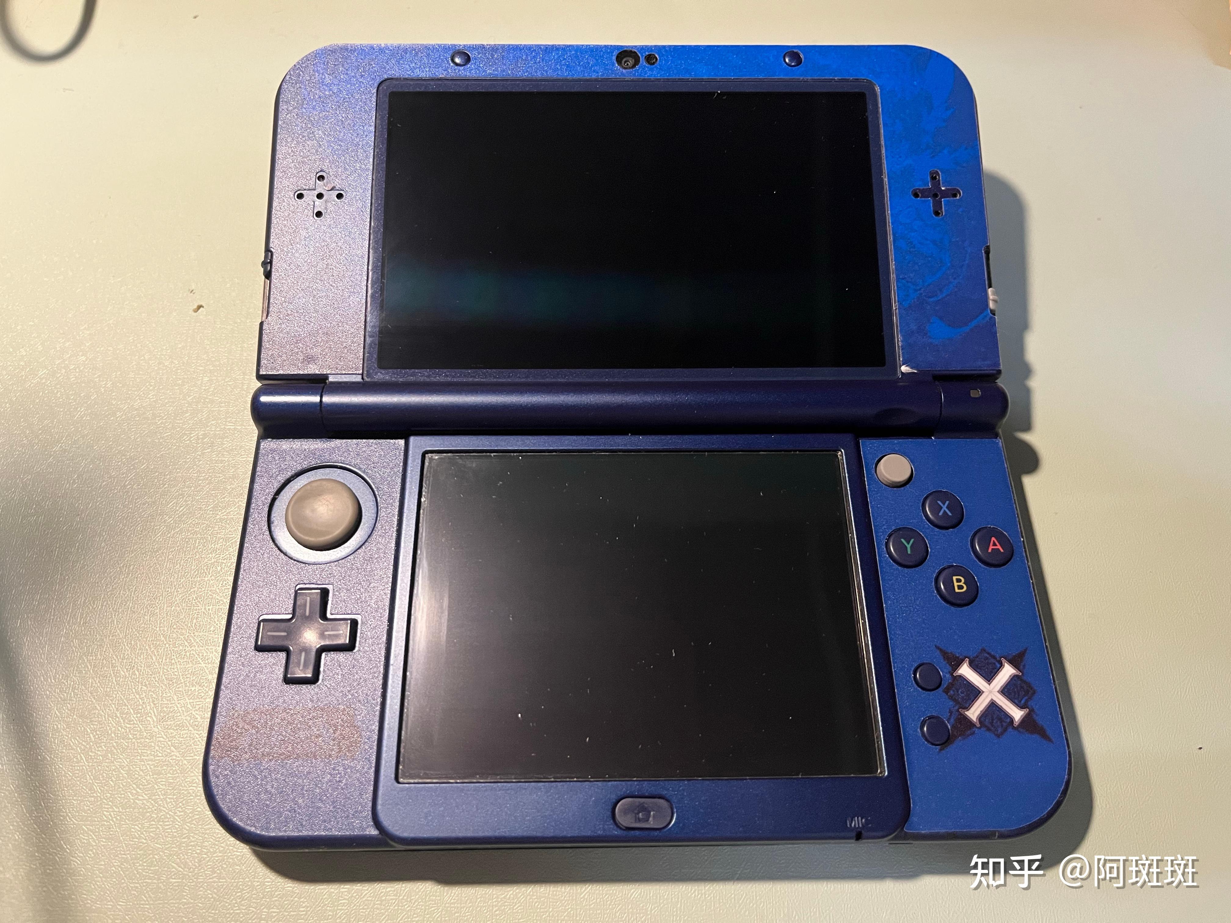 体验任天堂掌上游戏机3ds