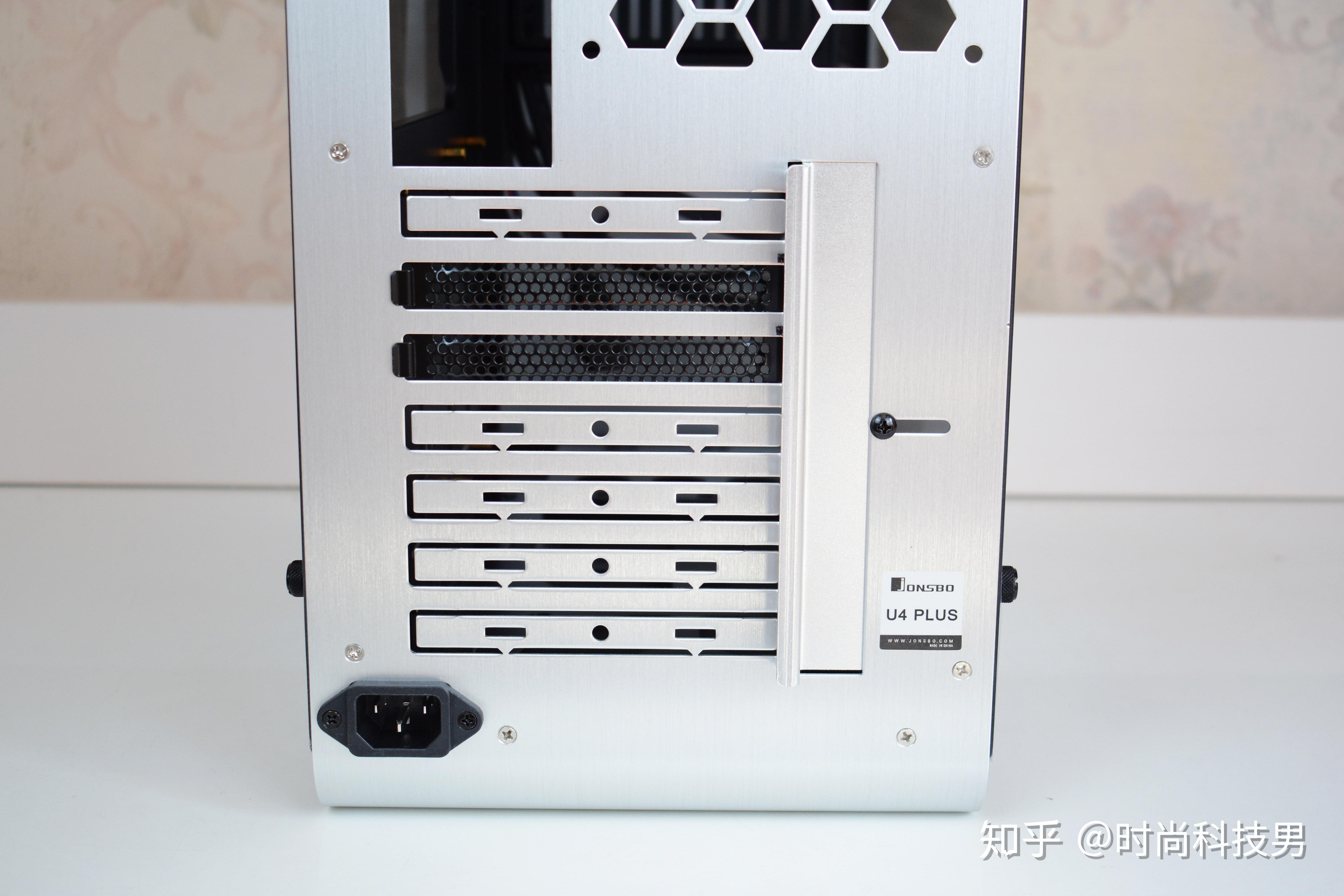 解毒铝镁合金机箱有点靓乔思伯u4plus机箱装机体验