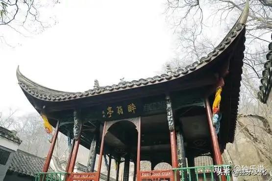 中国古亭,大美之境(五):四大名亭,陶然亭 醉翁亭 爱晚亭 湖心亭 - 知乎