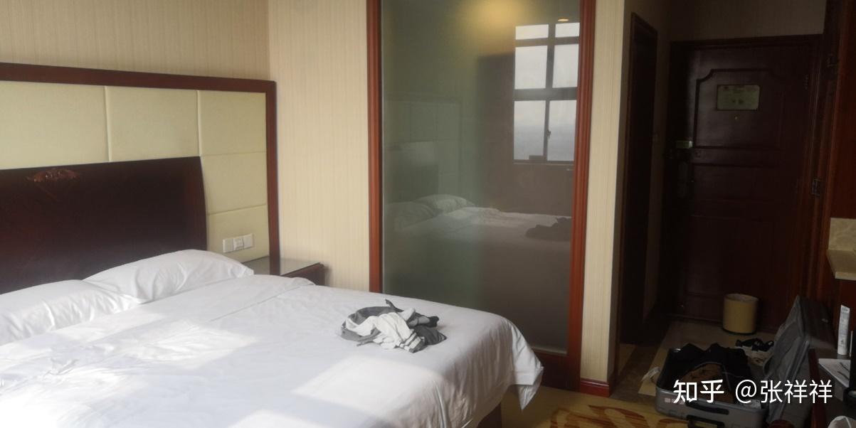  上海疫情酒店住宿(上海疫情酒店什么时候可以营业)