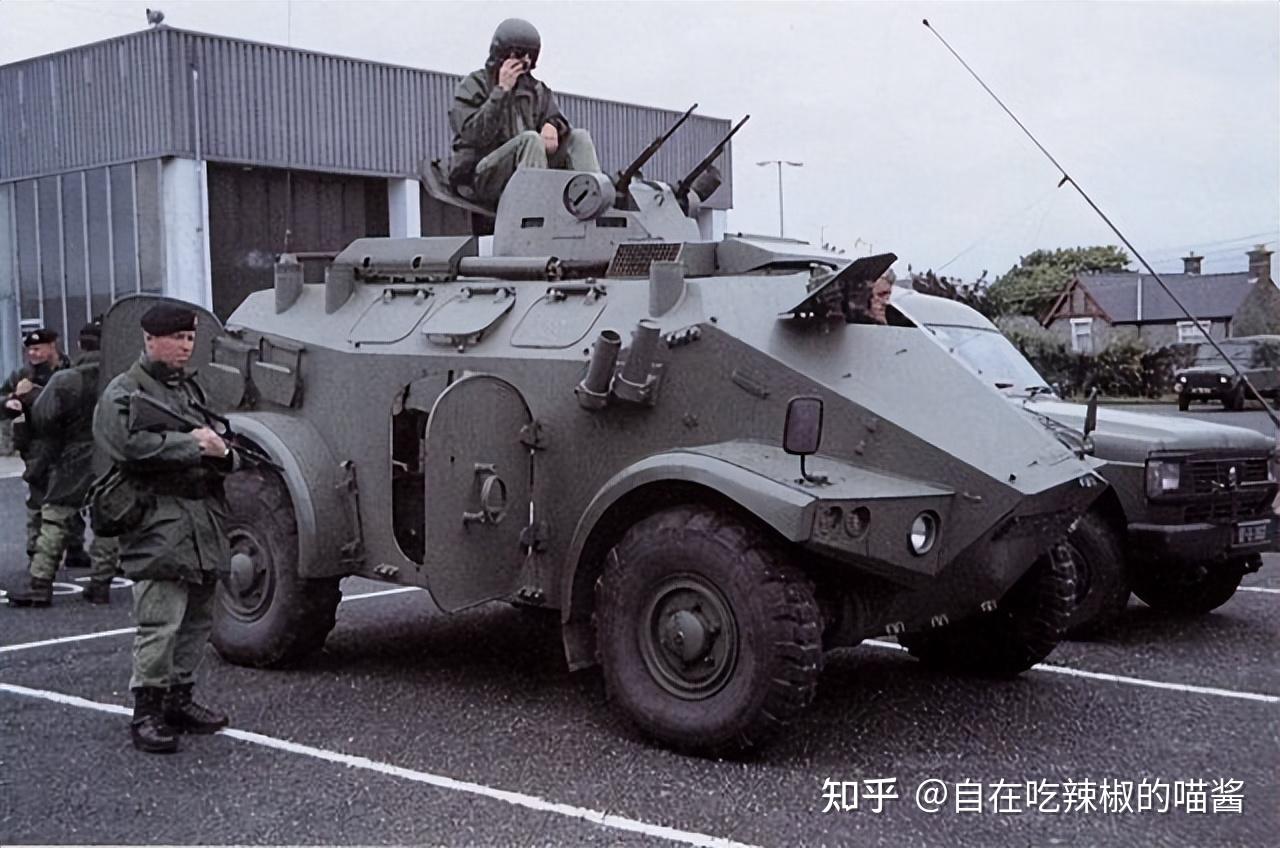 zss001两栖装甲输送车图片