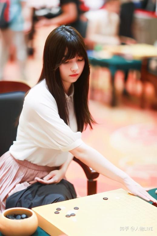 混血女孩不靠脸吃饭,成台湾段位最高女棋士:真正的美,不动声色