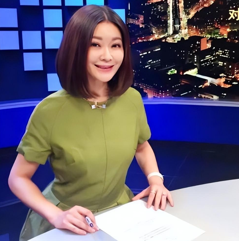 前央视主持人王小骞现身死海,身穿泳装惹人争议 - 知乎