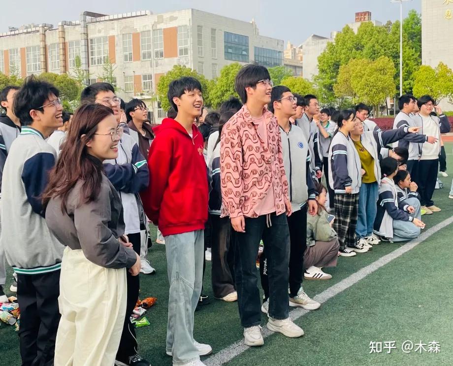 安徽新锐集团滁州海亮学校——班主任忽然变身"搬"主任