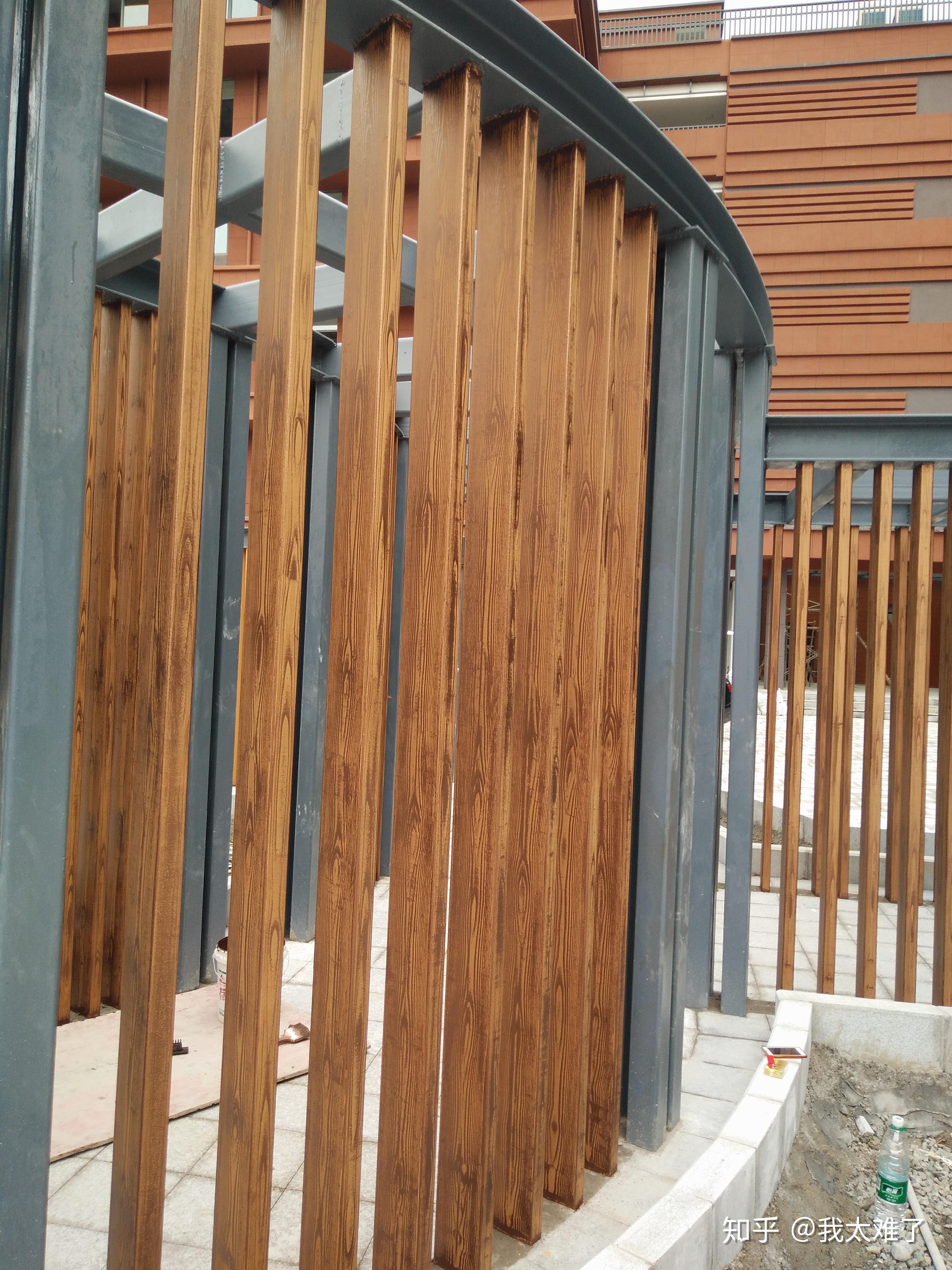 郑州木纹漆工艺仿木纹漆刷在方管上好看又实用可惜知道的人太少了