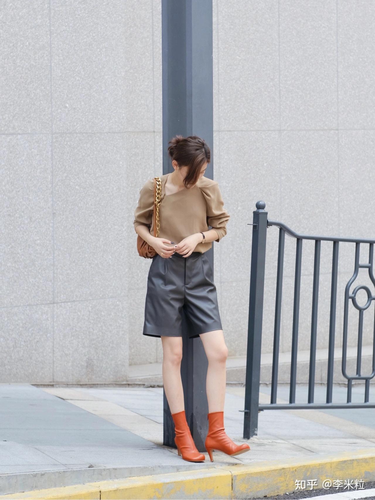 把秋天穿起来bv这双靴子也太时髦了