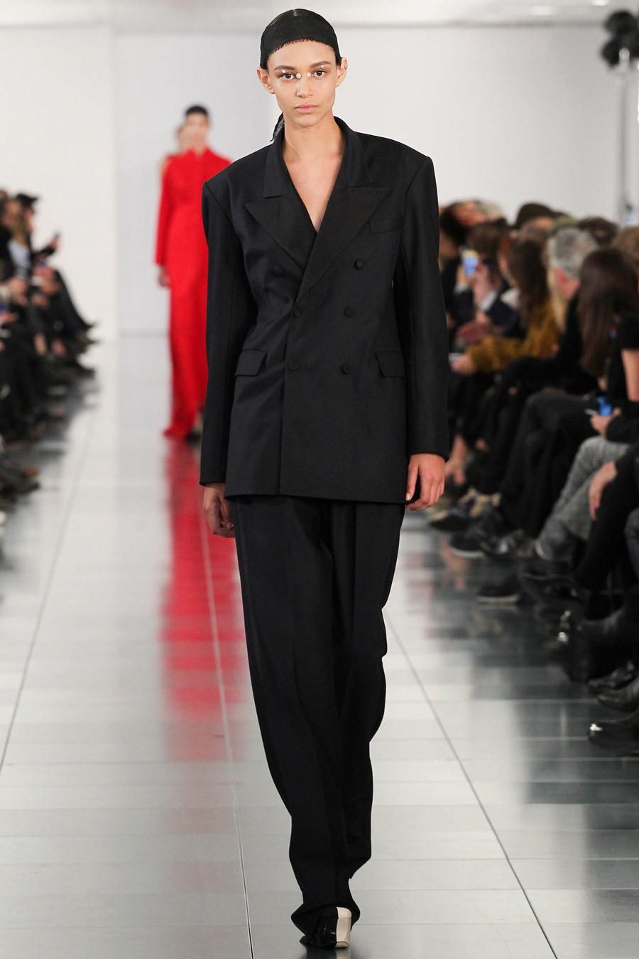 高定海盗爷强势回归maisonmartinmargiela首场高级定制秀完美落幕