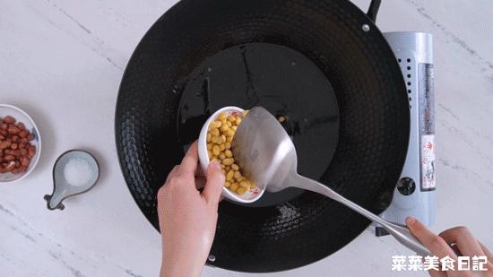 外卖榜单前三甲日销百万份在家2步搞定