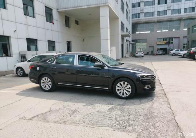 2020款大众帕萨特实拍解析!车长4933mm,配1.4t/2.0t 并线辅助 - 知乎