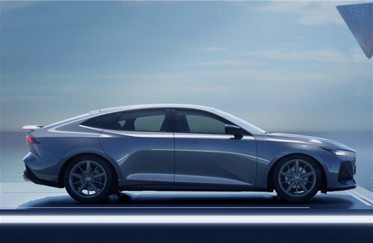 最美国产轿跑长安univ将于11月21日首发