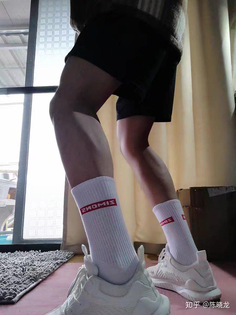 白袜球鞋怎么就这么好看呢