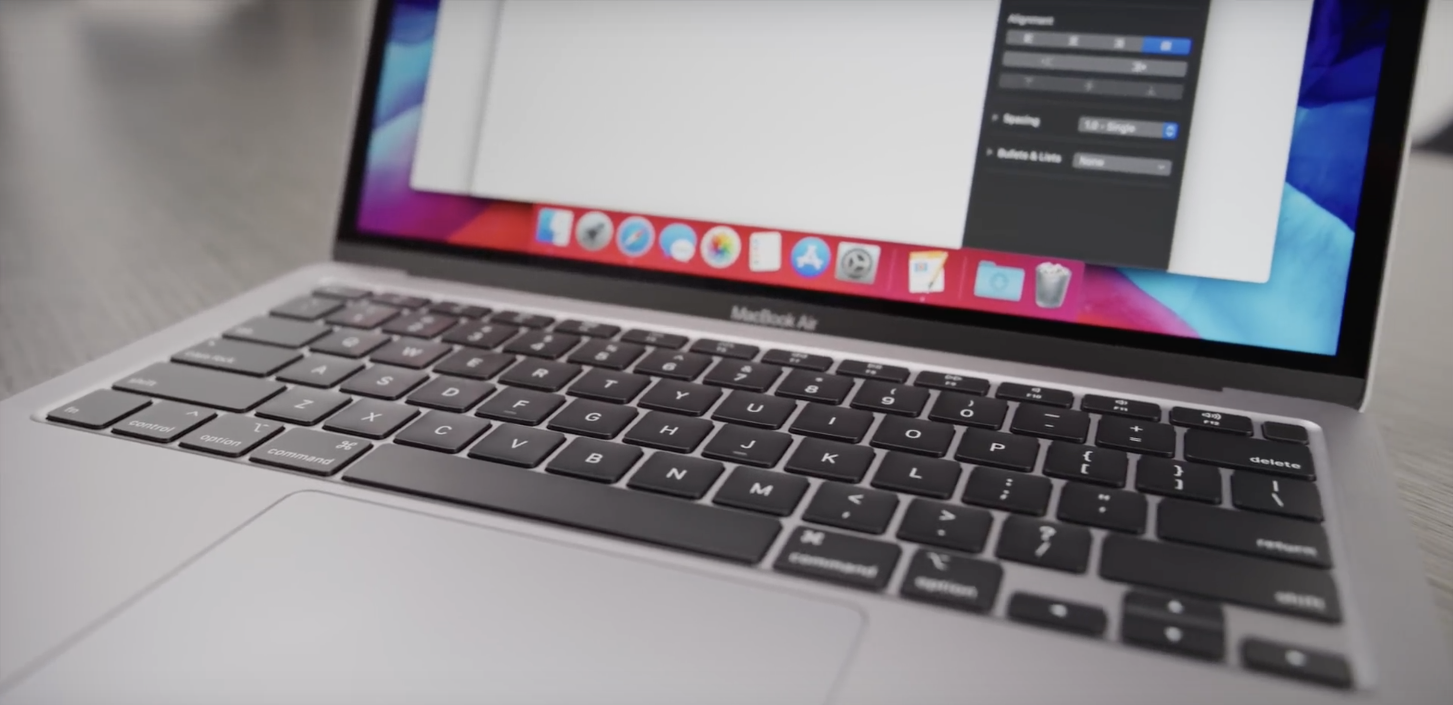 how to turn on macbook air 2020