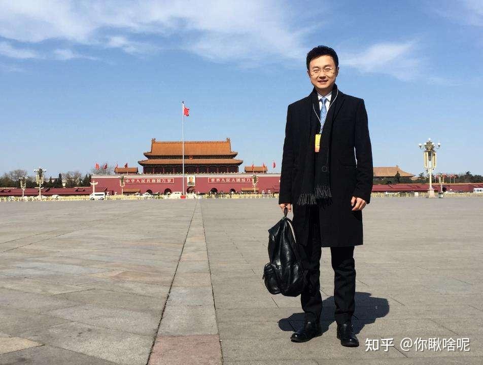 央视著名主持人刚强:43岁放弃丁克生下儿子,让父母如愿抱上孙子 - 知乎