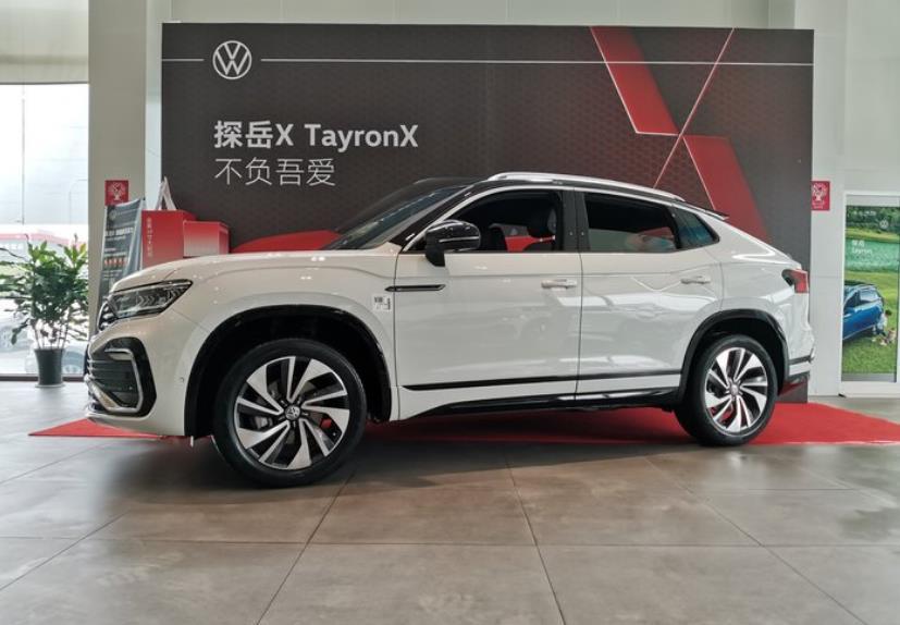 0t 7dct,定位中型轿跑suv!到店实拍一汽-大众探岳x