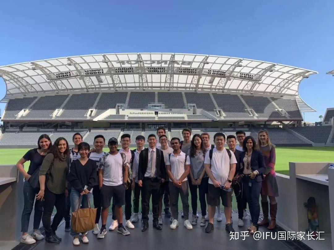 ucla是什么意思 v2-7cf840b5988827317be8fd100776263f_r.jpg