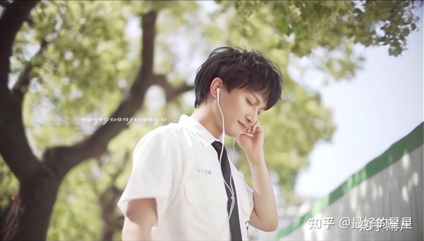 有没有周深电脑壁纸呀