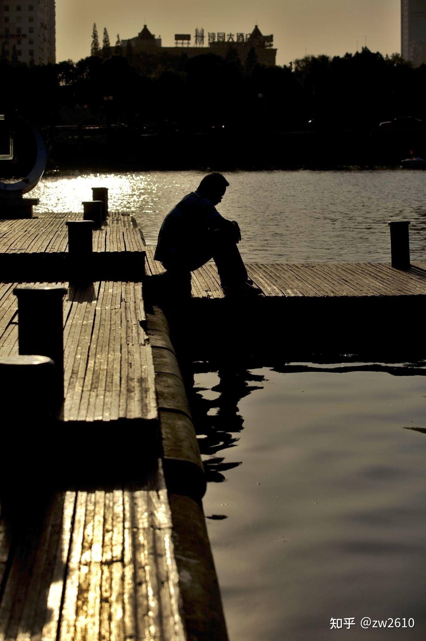 用事实和感受来否定自我,是所有悲观思维的本质