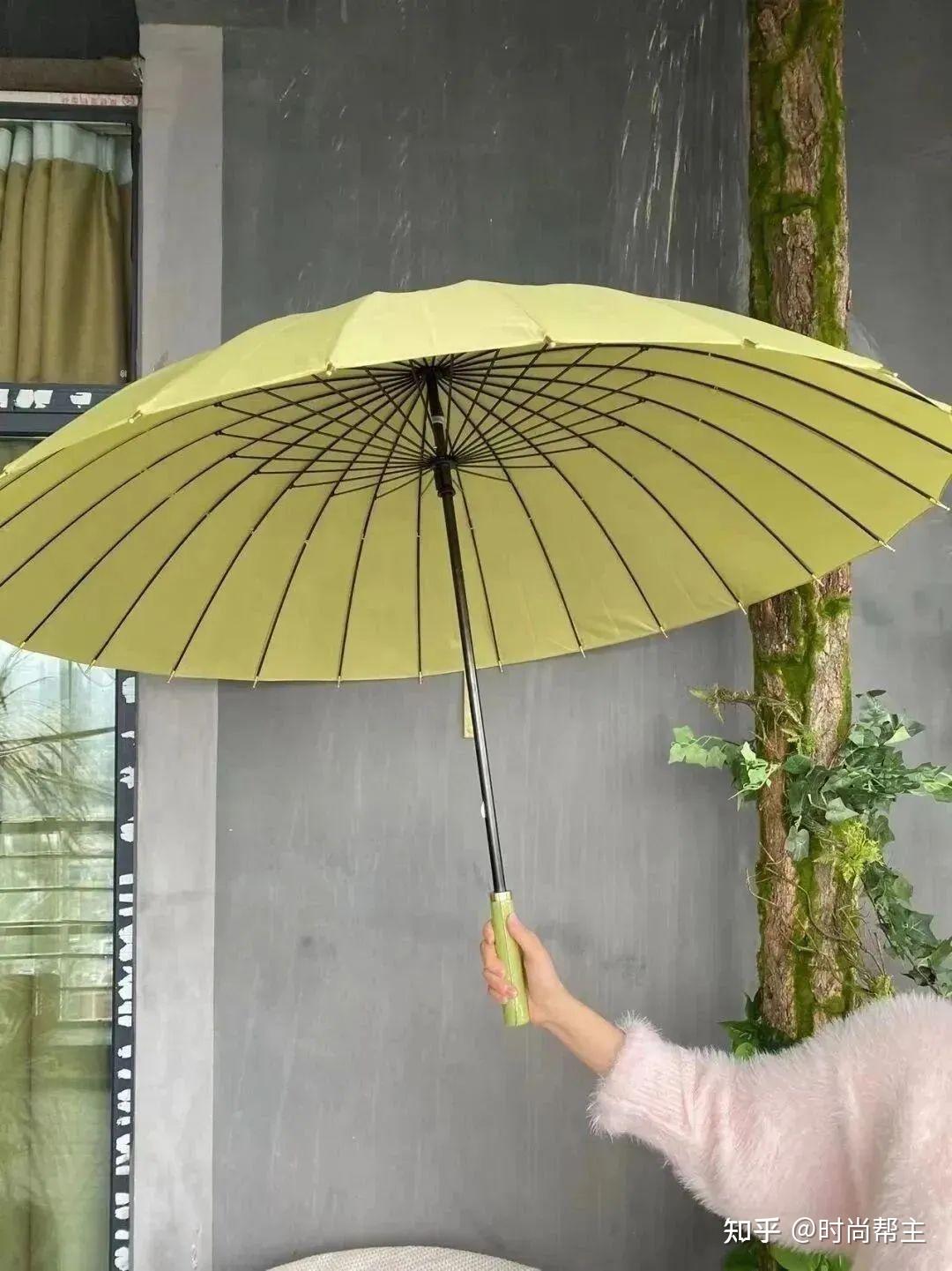 这才是梦中情伞大风不散架暴雨不湿身还自带防水套不脏伞面和地面