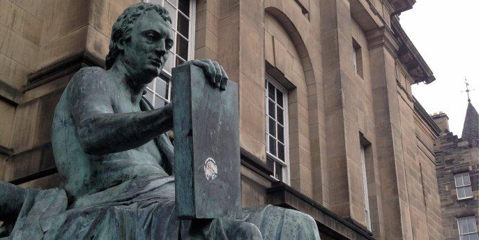 休莫论人格的同一性