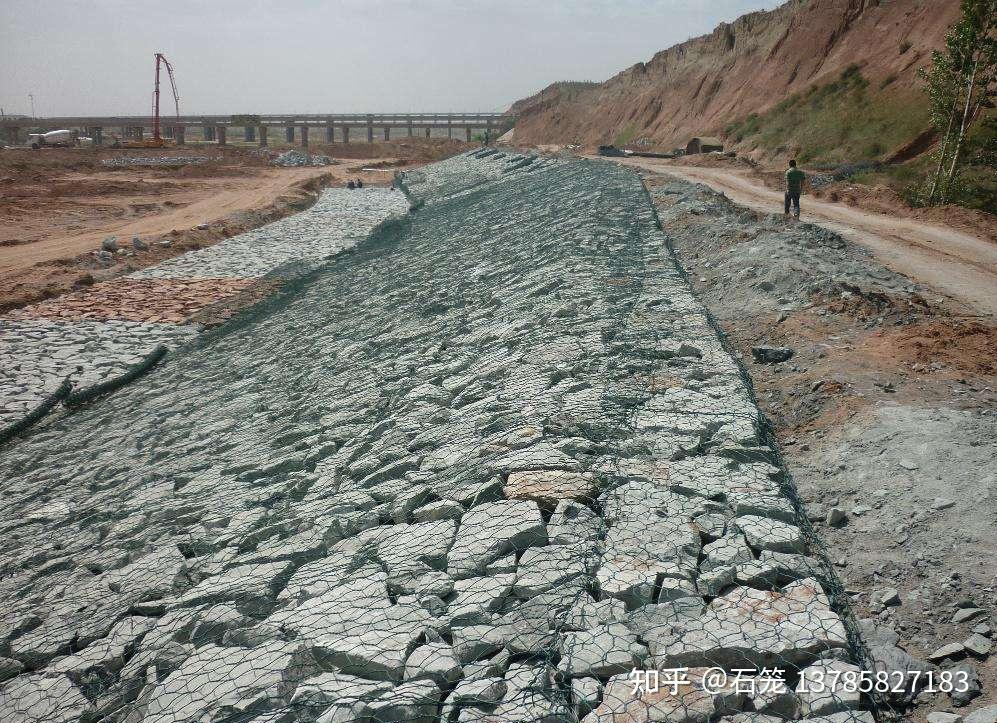 河道治理护坡格宾网-镀锌格宾网可以有助于河道的生态恢复