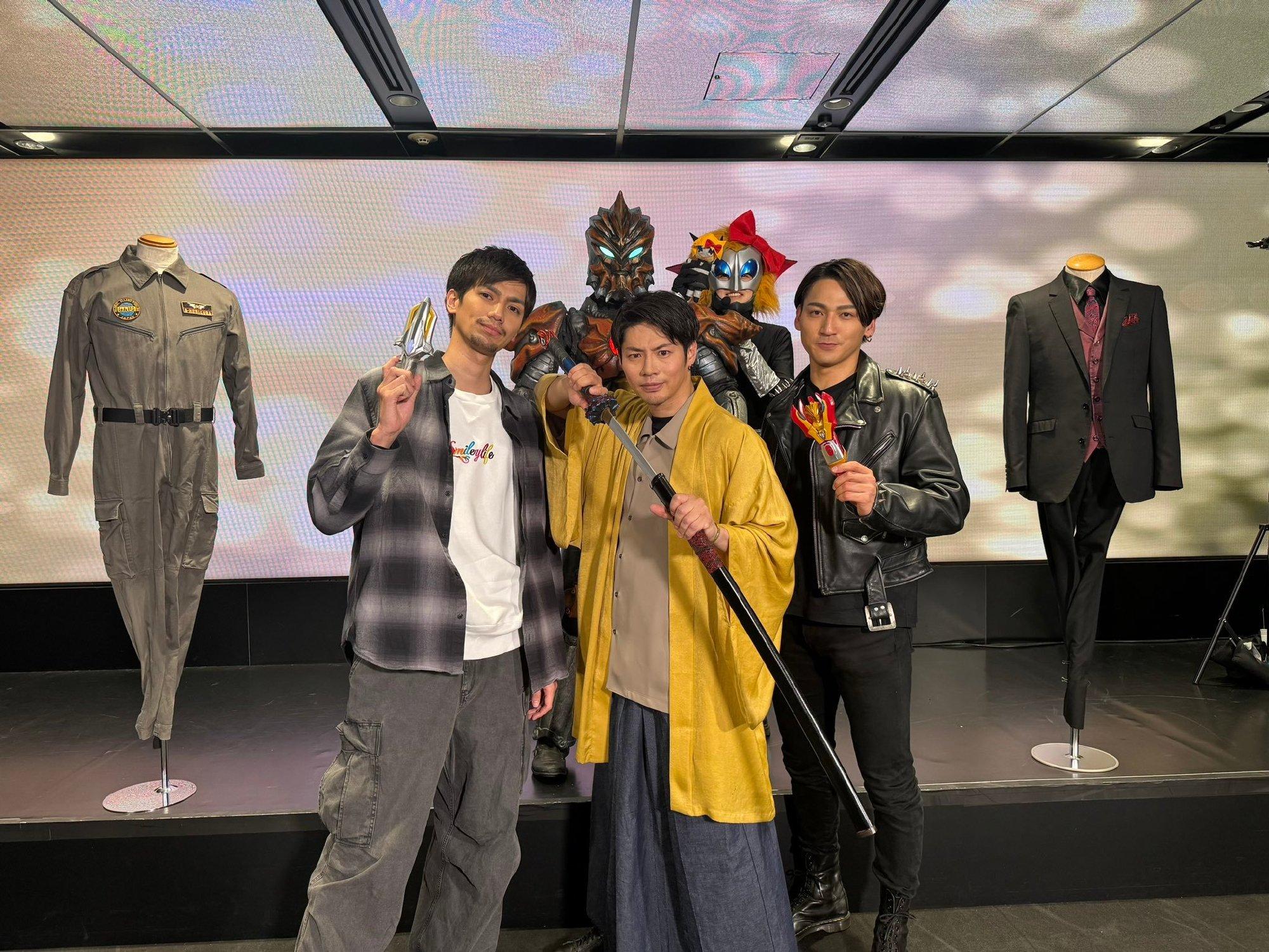 桥爪谦始,酒井丰,相马宏充,市川智茂,西川伸司皮套演员组:寺井大