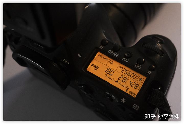 快门速度是什么? 15 v2 7e5bf8df8af41e40ea099ba37f0e3e3a 720w