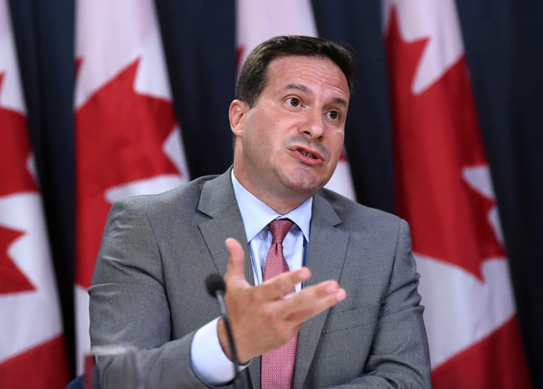 加拿大移民部长就缩减配额最新回应:欢迎新移民的态度不会改变
