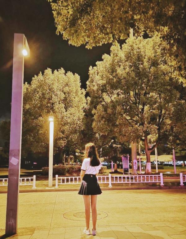 女生腿长是什么样的体验?