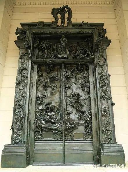 最后这个就是罗丹的地狱之门,放大了看《思想者》是放在上面的.