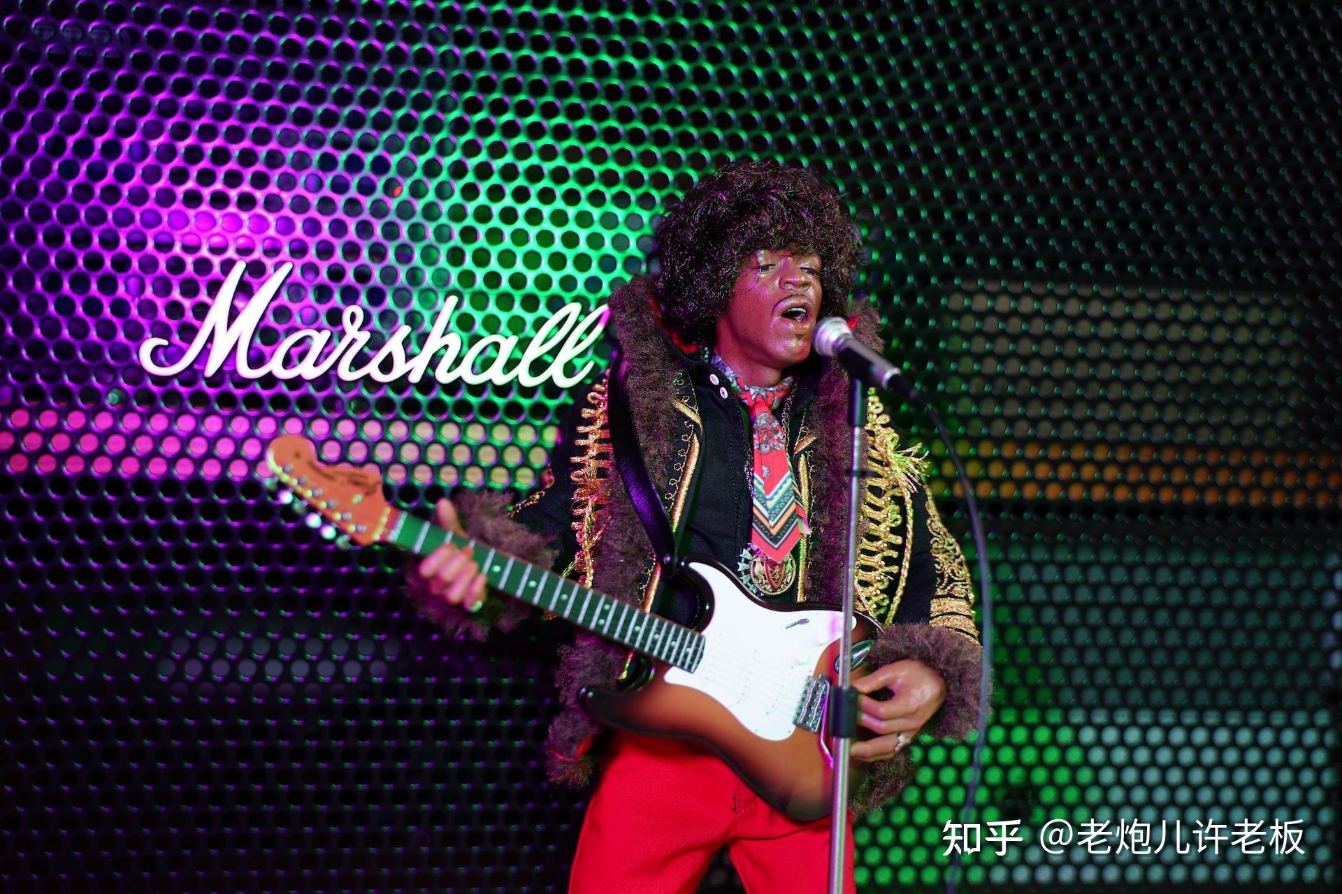 超冷门人偶收藏品之blitzway吉他上帝jimihendrix开箱