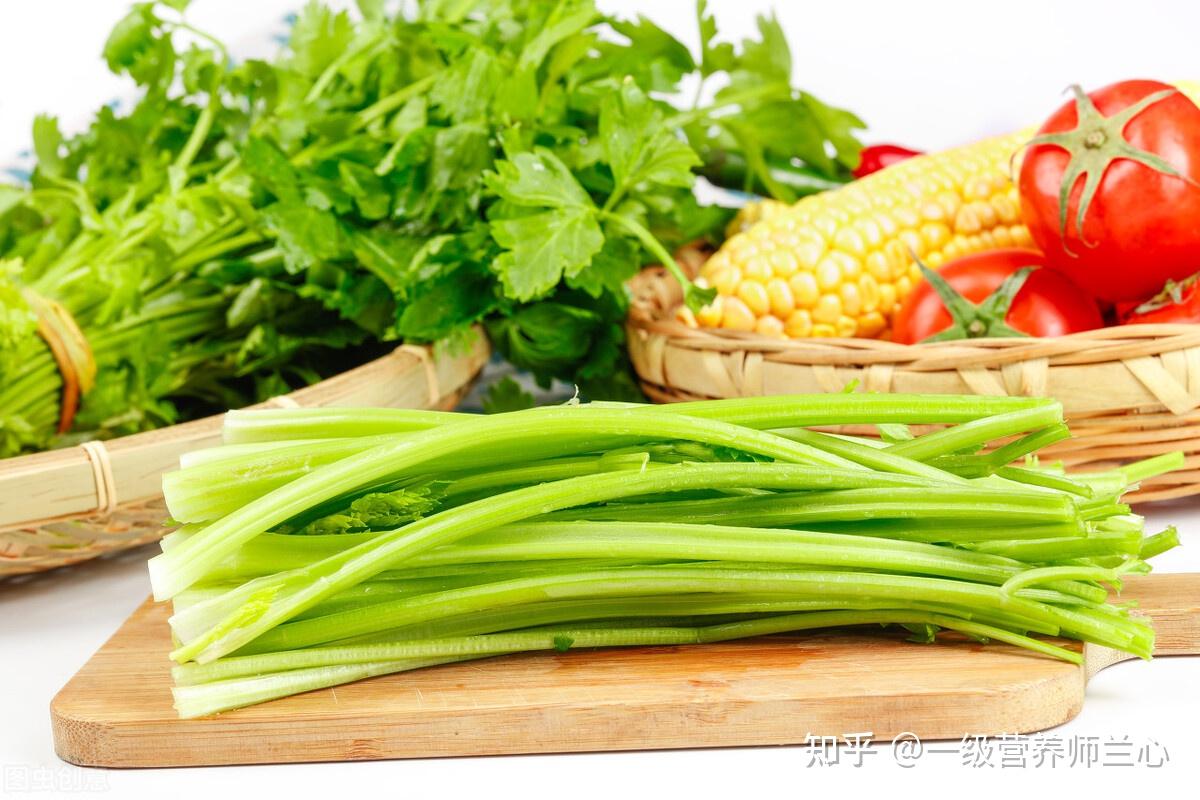 本芹、西芹、根芹都是旱芹，根芹吃的是根茎，本芹、西芹只吃叶_蔬菜_芹菜_种植