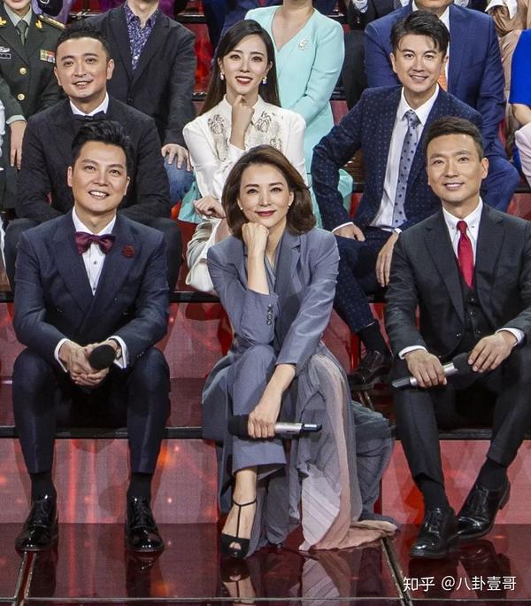 是一些大家熟悉的老面孔像任鲁豫,撒贝宁,康辉,汪涵,华少等等都有出镜