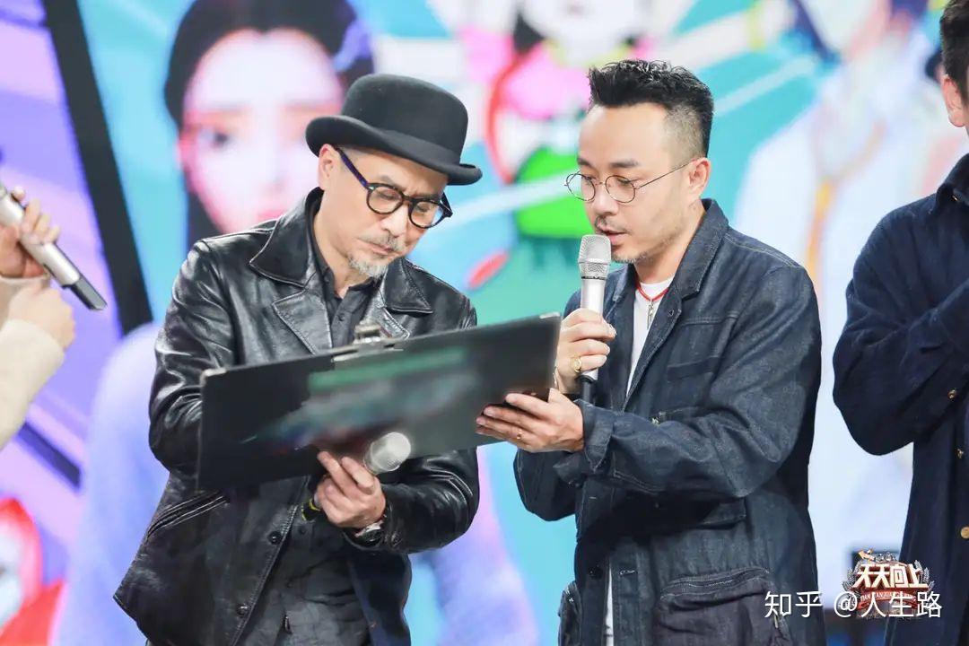 《灵笼》破次元梦幻联动天天向上的老幺王一博携自己的订制座驾登场