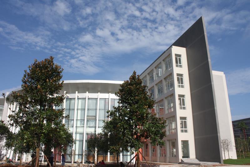 四川师范大学音乐学院是学校在学科建设和专业结构进一步调整过程中