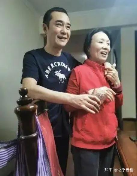 黄梅戏皇后吴琼与小她15岁的丈夫阮巡!