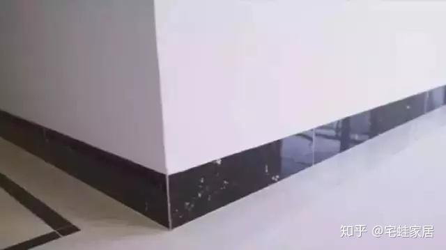 什么是踢脚线暗贴 v2-7fbd1a0aef0dd0760946aa5e1690606f_r.jpg