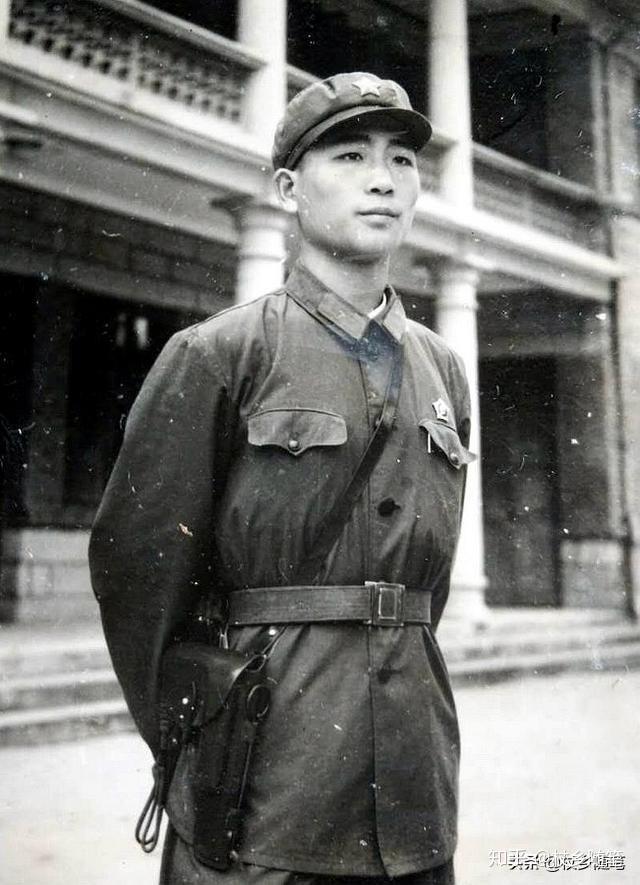 一位命运多舛的警卫员