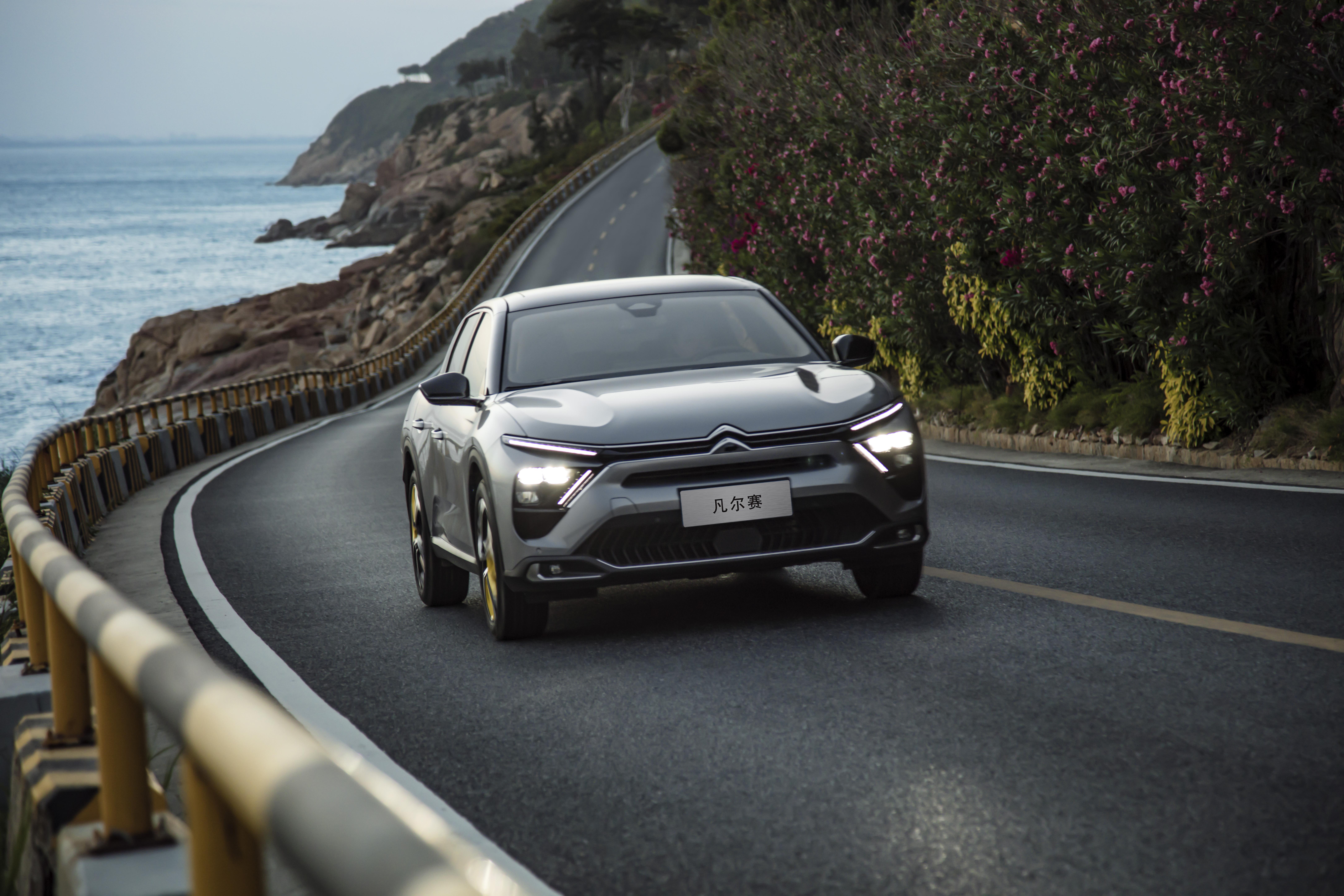 单月销量过万凡尔赛c5x为何如此受欢迎