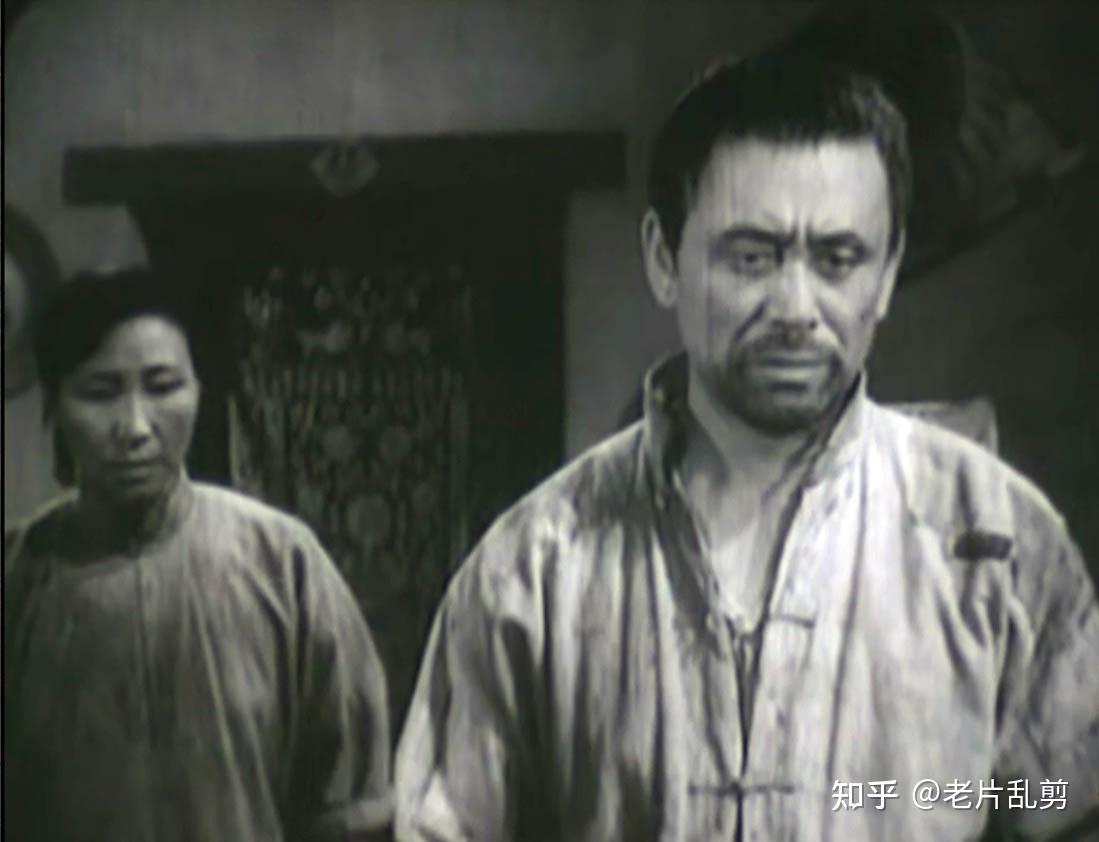 《古剎鐘聲》中飾演周部長1958年出演電影《徐秋影案件》飾演杜永楷同