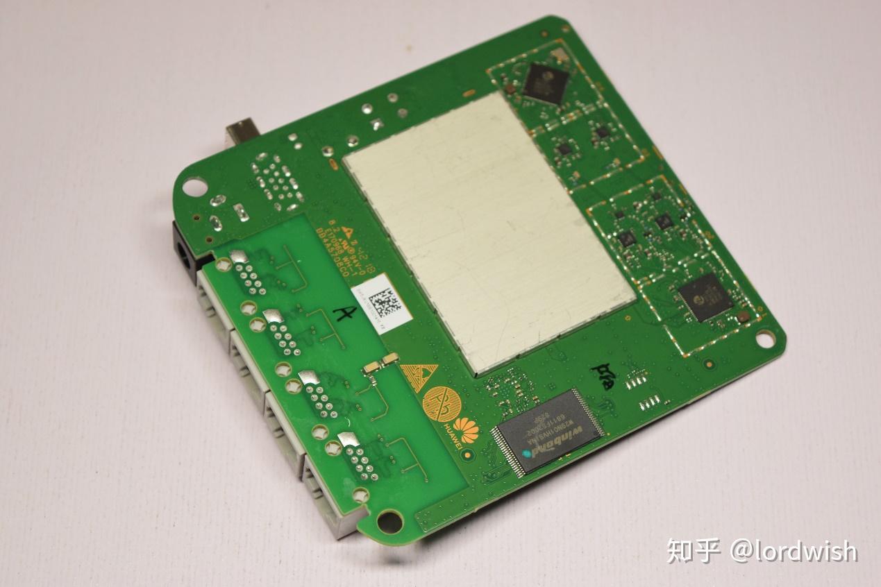 比肩千元路由器华为荣耀路由pro2拆解体验点评