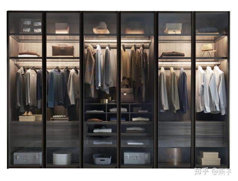 做更多断舍离该如何给它断舍离呢面对如此状况把衣柜塞的满满当当衣服