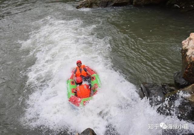 泉州龙潭溪漂流图片