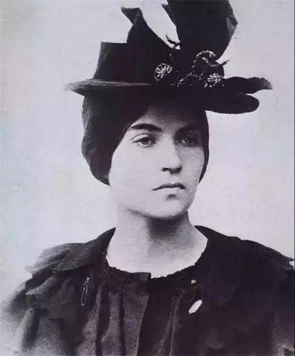 荷马画室大师欣赏法国印象派女画家苏珊娜瓦拉东一生坦荡追逐着自己的