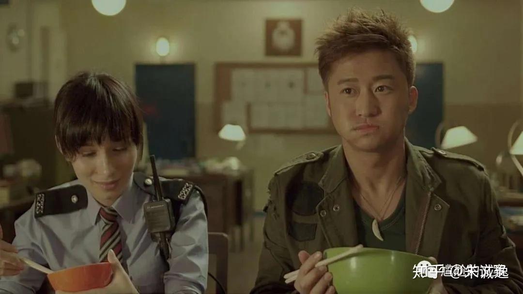 《狼牙》才450万票房,不过吴思远没对吴京失去信心,正是在老一辈电影