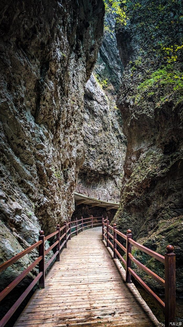 一人一唐,自驾洛南金丝峡,瞰五彩斑斓深秋神瀑峡沟