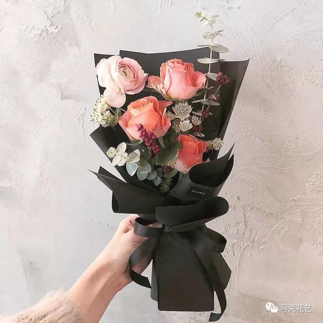 教你简单的包装漂亮的玫瑰花花束 DIY实用小技能（心形盒子折纸步骤图解） - 有点网 - 好手艺