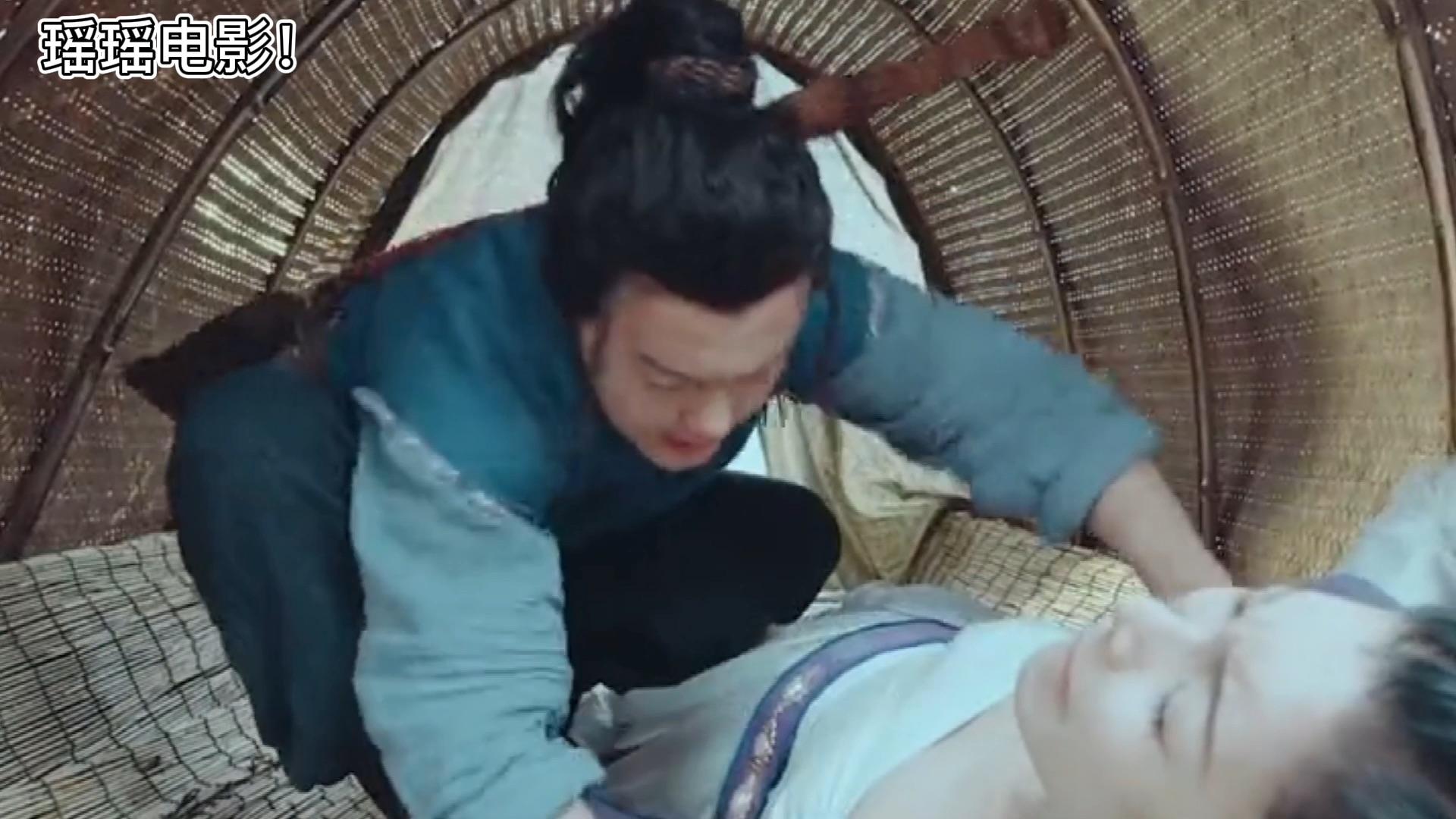 美女打球比赛 输一次脱一件衣服最后都脱光了