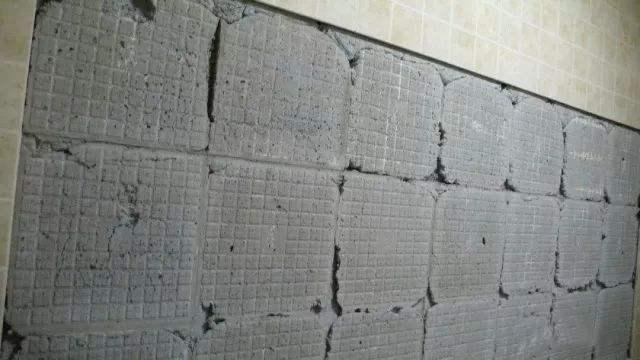 瓷砖薄贴更牢固为什么不流行谈谈薄贴优缺点及需要注意的问题